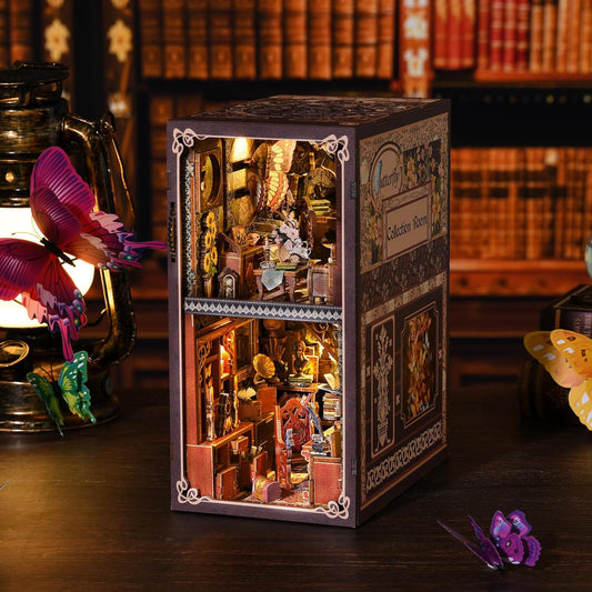 Serre-livres décoratif DIY miniature Book Nook en bois avec éclairage LED thème cabinet de curiosités et papillons.